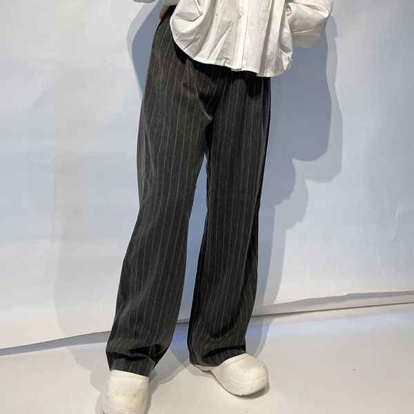 クロスピンタックワイドパンツ　nugu クロスピンタックワイドパンツ | ファッション通販サイト NUGU