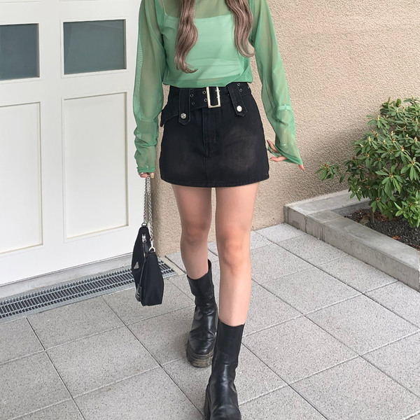 Dolce & Gabbana 黒 ミニスカート ベルト付き Dolce & Gabbana ミニスカート ウール混紡 (すべての新品