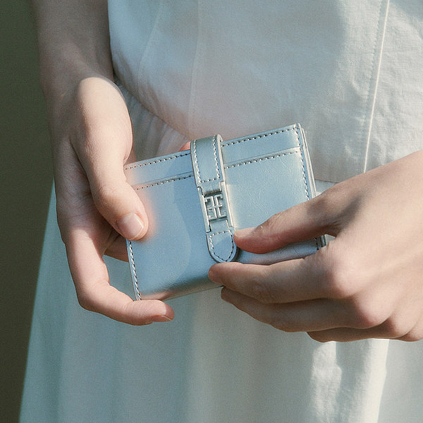 ◇FOLNUA◇ CLASSIC LOGO CARD WALLET IN SILVER FOLNUA CLASSIC LOGO CARD WALLET IN SILVER | ファッション通販