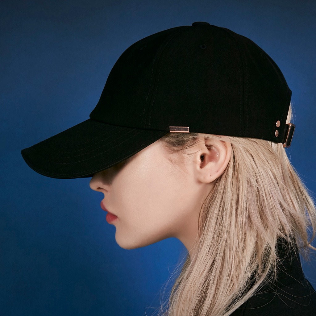 VARZAR] Rose gold double link over fit ball cap beige