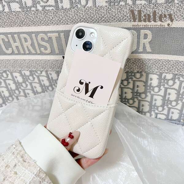 まいまい♡iPhoneケース13Pro 白 黒♡キルティングレザー♡2点 まいまい様専用♡iPhoneケース13Pro 白 黒♡キルティングレザー