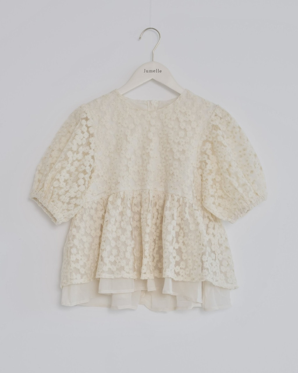 販売終了】フラワー刺繍ペプラムトップス | ファッション通販サイト NUGU