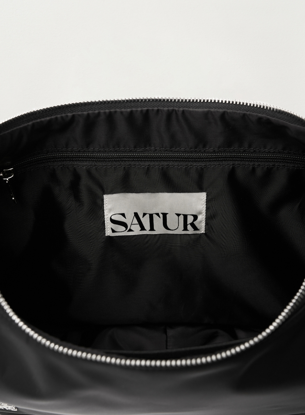 【SATUR】25SS/送料税込 ★Big Hobo Shoulder Bag★ Big Hobo Shoulder Bag - Black | ファッション通販サイト NUGU