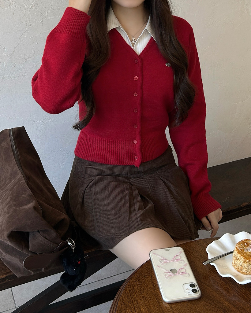 Burberrys 赤 Vネックカーディガン 48サイズ Burberrys 赤 Vネック