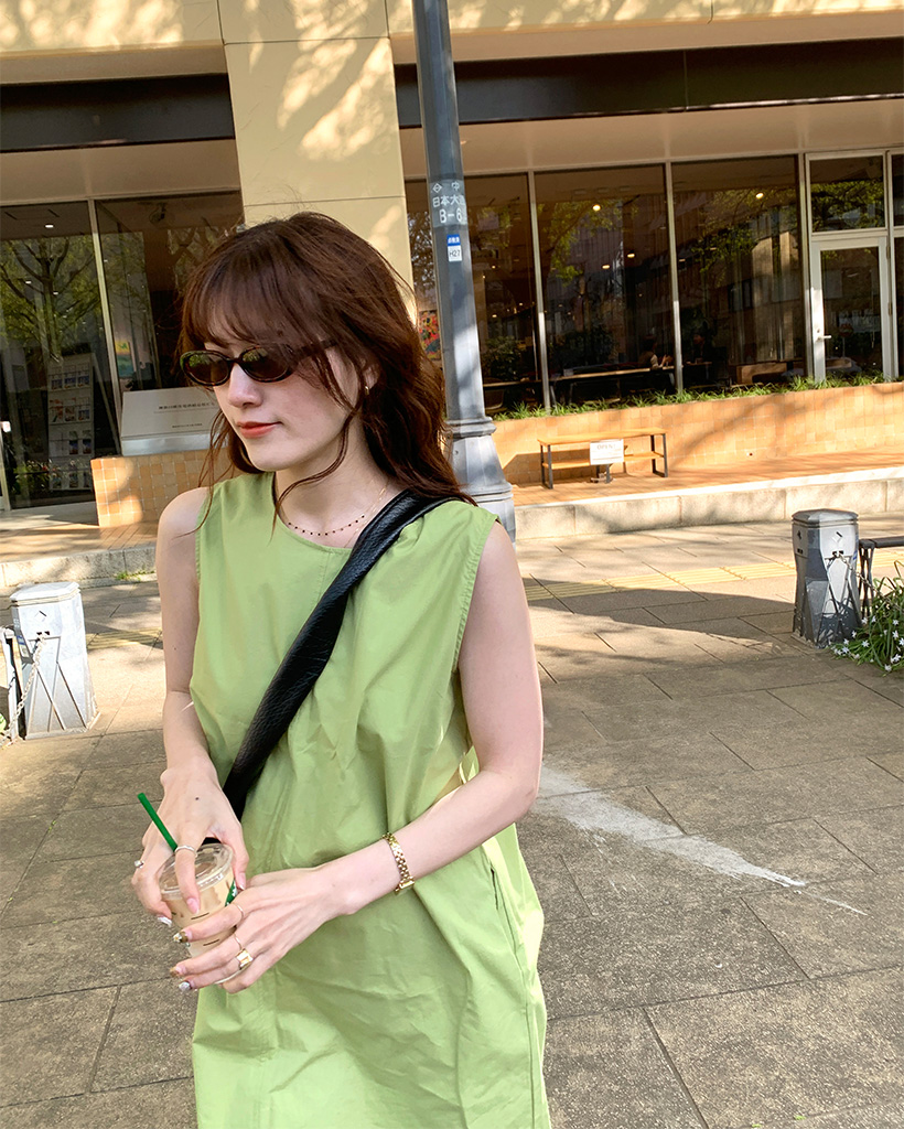 Saint Lauren t夏の相棒☆オーバルサングラス 692_1_4-320x180.jpg