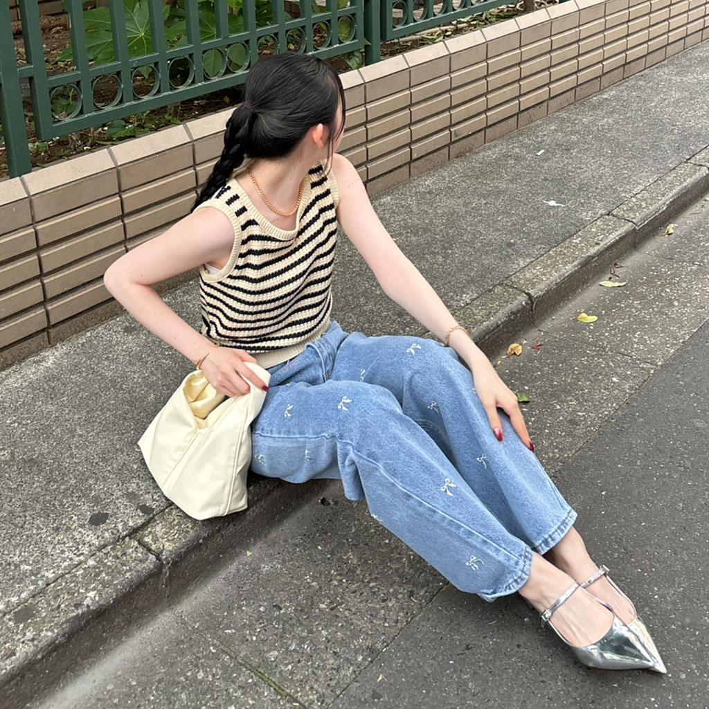 リボン刺繍デニムパンツ | ファッション通販サイト NUGU