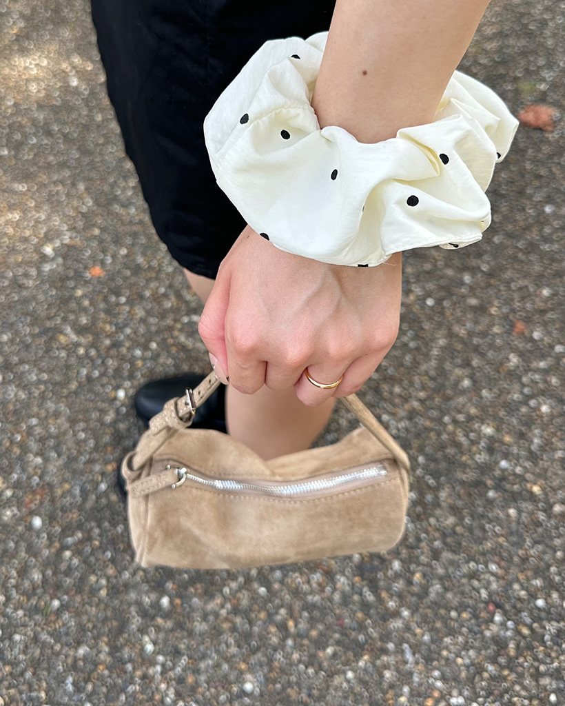 スエードスクエアベルトショルダーバッグ | ファッション通販サイト NUGU