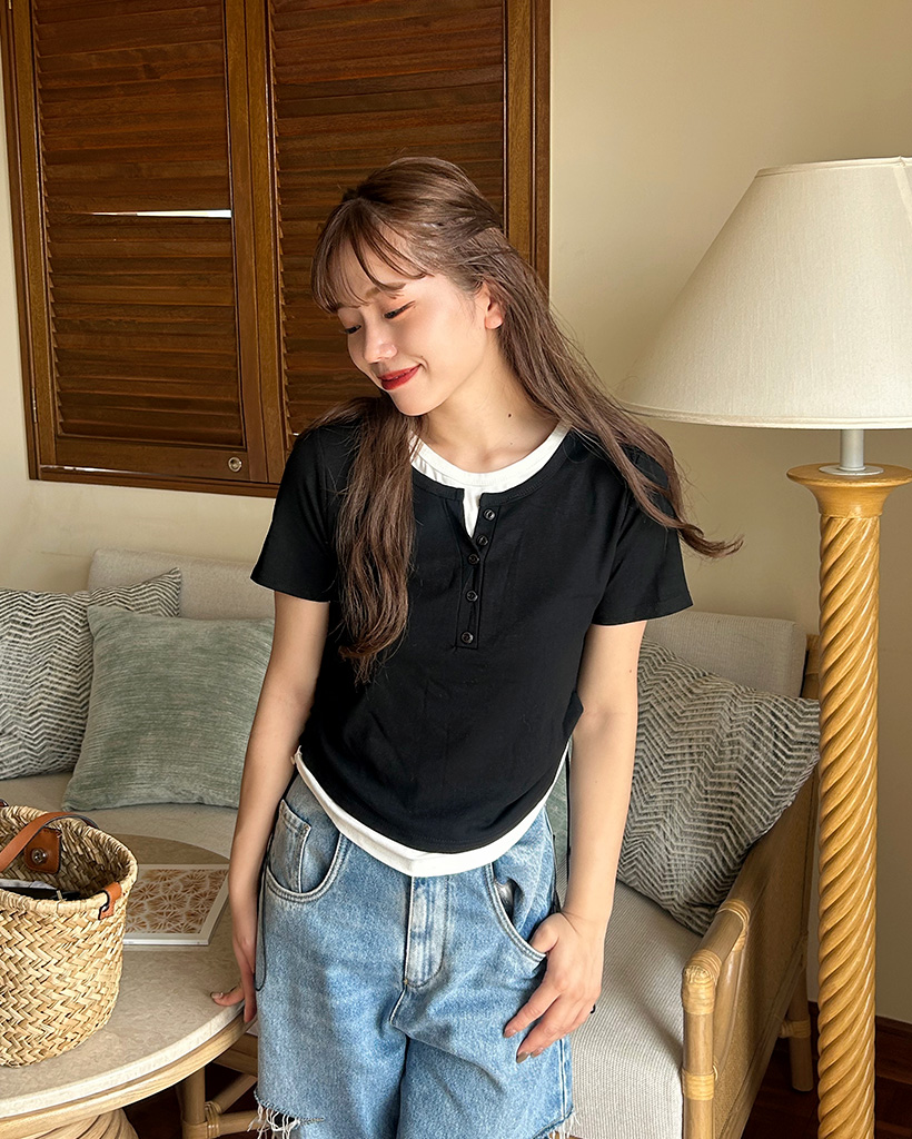 ルーズ ヘンリーネック Tシャツ ストリート 韓国 夏 2色 hr9789 ダブルレイヤード ボタンアップ トップス 韓国 ストリート Y2K