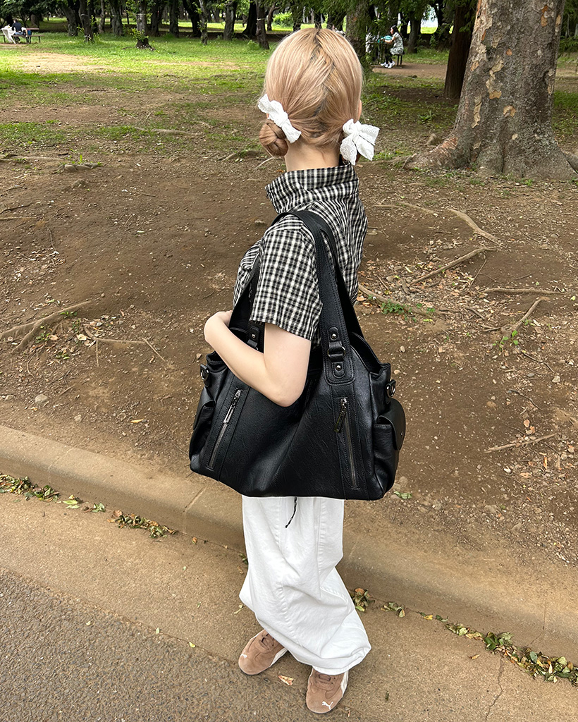 サイドポケットレザーショルダーバッグ | ファッション通販サイト NUGU