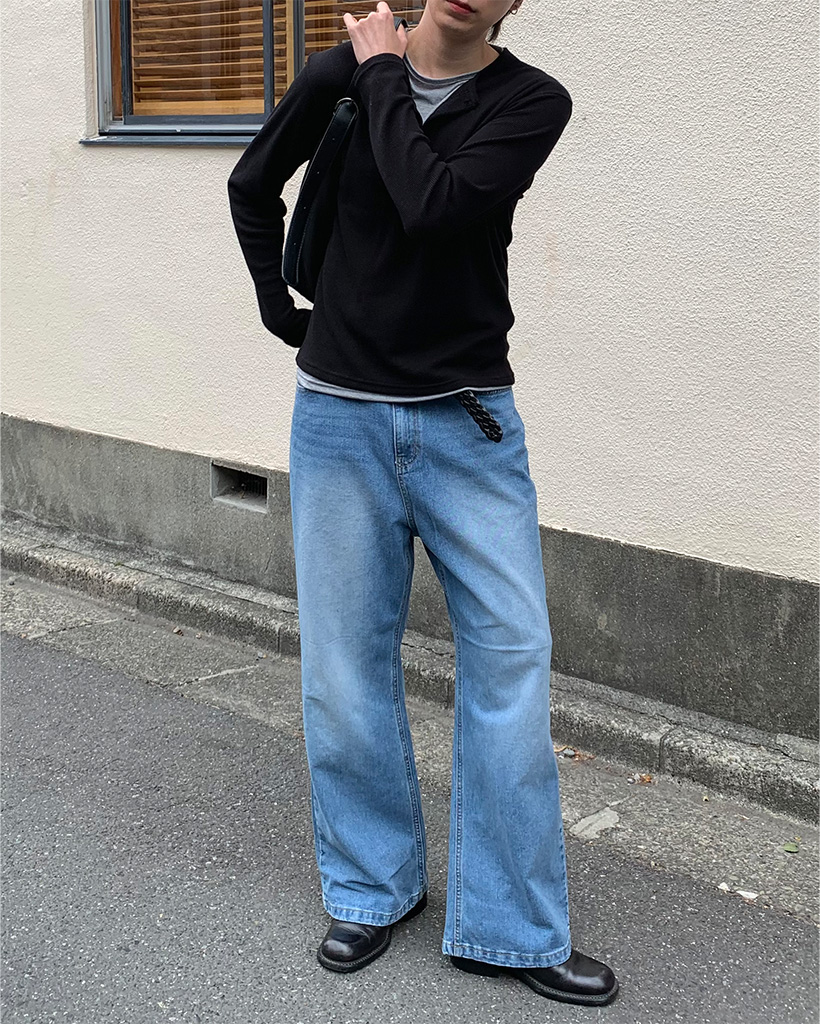 （ユニセックス）フレアフィットデニムパンツ