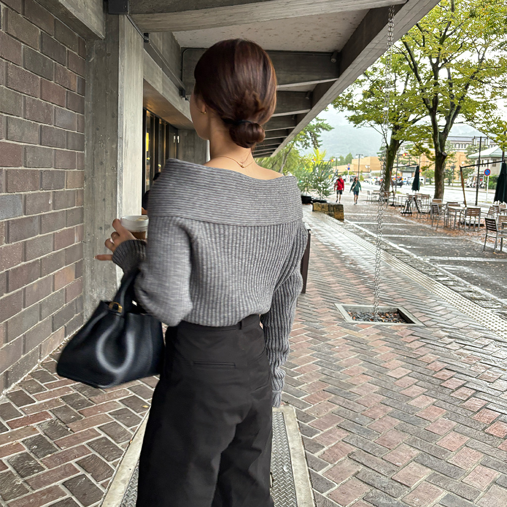 Andequal グリッターリブニット オフショルダー Andequal グリッターリブニット オフショルダー Andequal グリッター