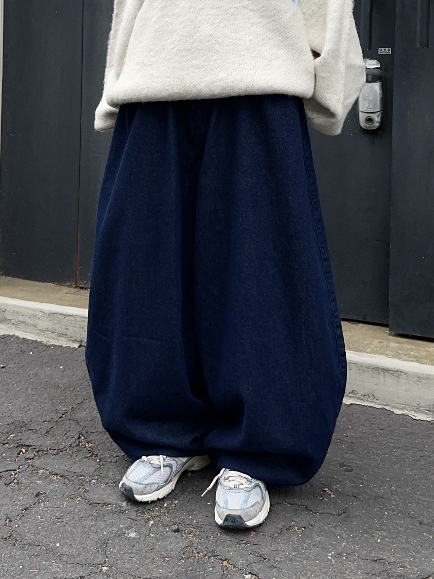 バルーンローデニムパンツ