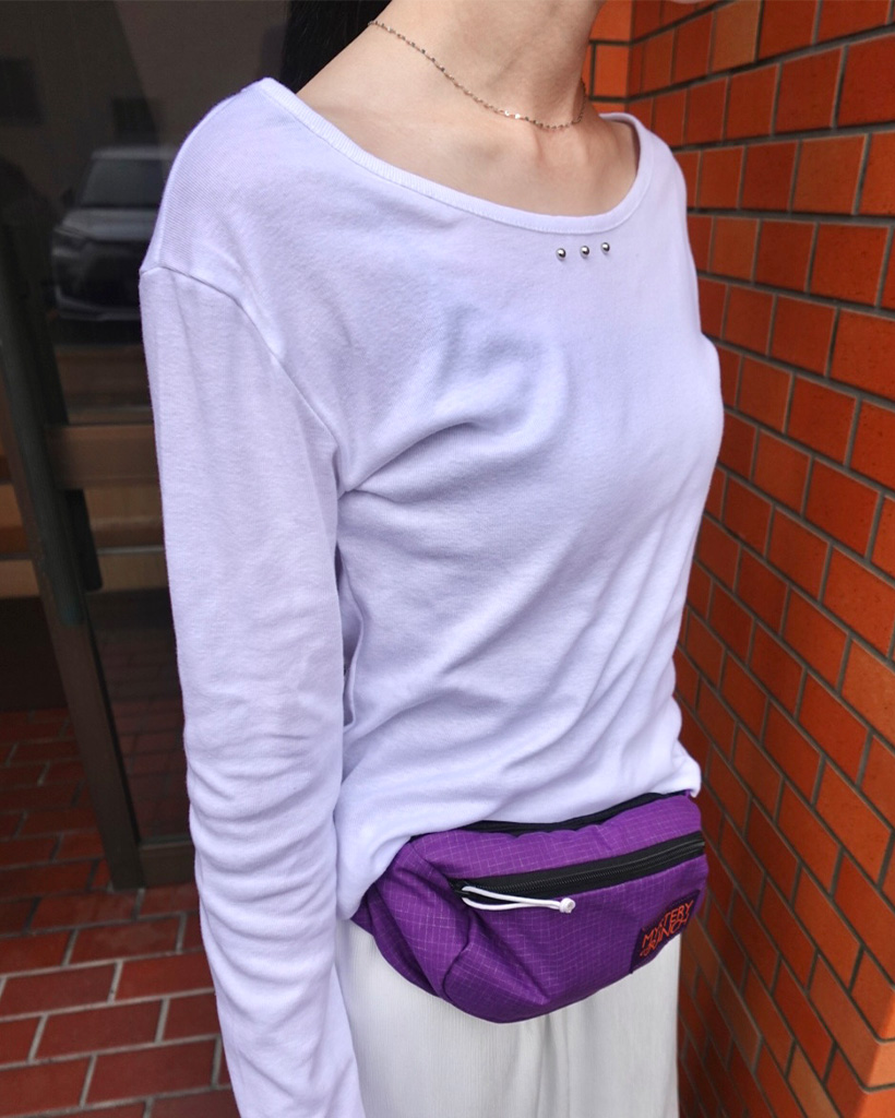 スタッドポイントシンプル長袖Tシャツ