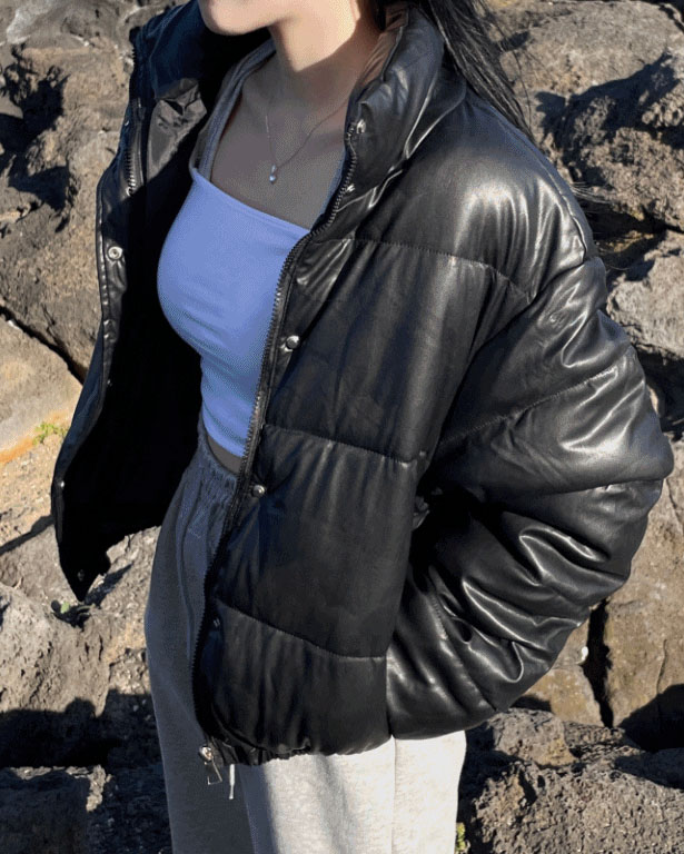 クロップドダウンジャケット レザー 黒 ZARA ブラック M フェイク