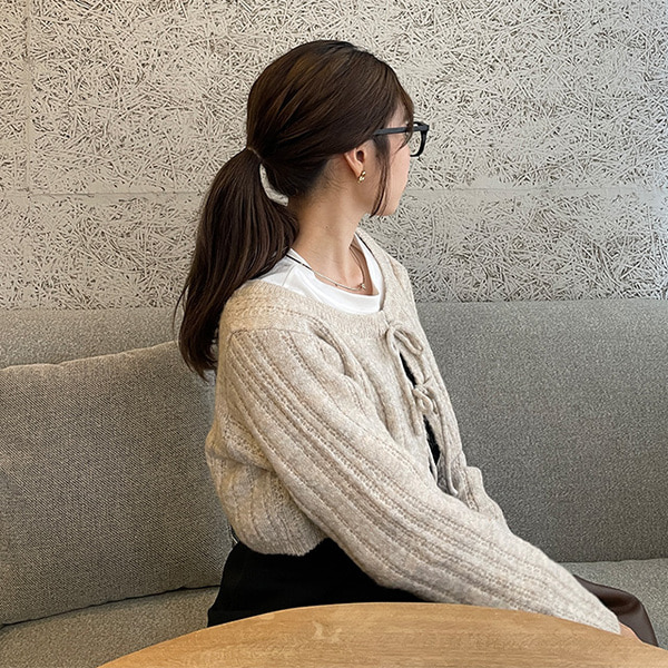 タグ付き【ソブ】23AW リボンモチーフカーディガン　金ボタン　黒　38 タグ付き未使用【ソブ】23AW リボンモチーフカーディガン 金