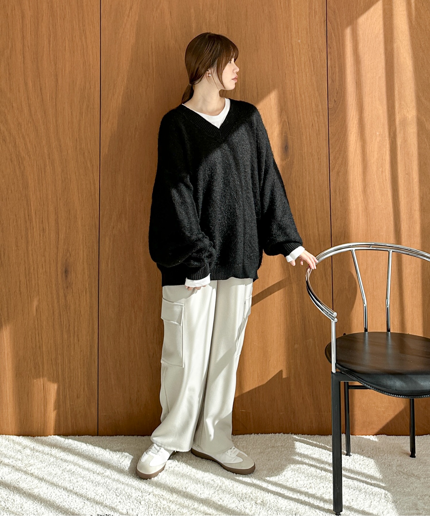 ハンドウォッシャブル】ウール混リブ異素材起毛Vネックニット