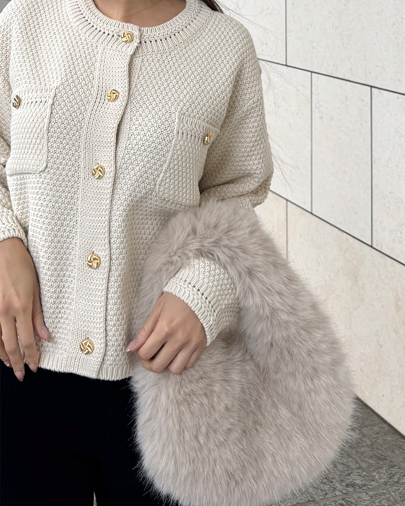 ゴールドボタンニットカーディガン | ファッション通販サイト NUGU