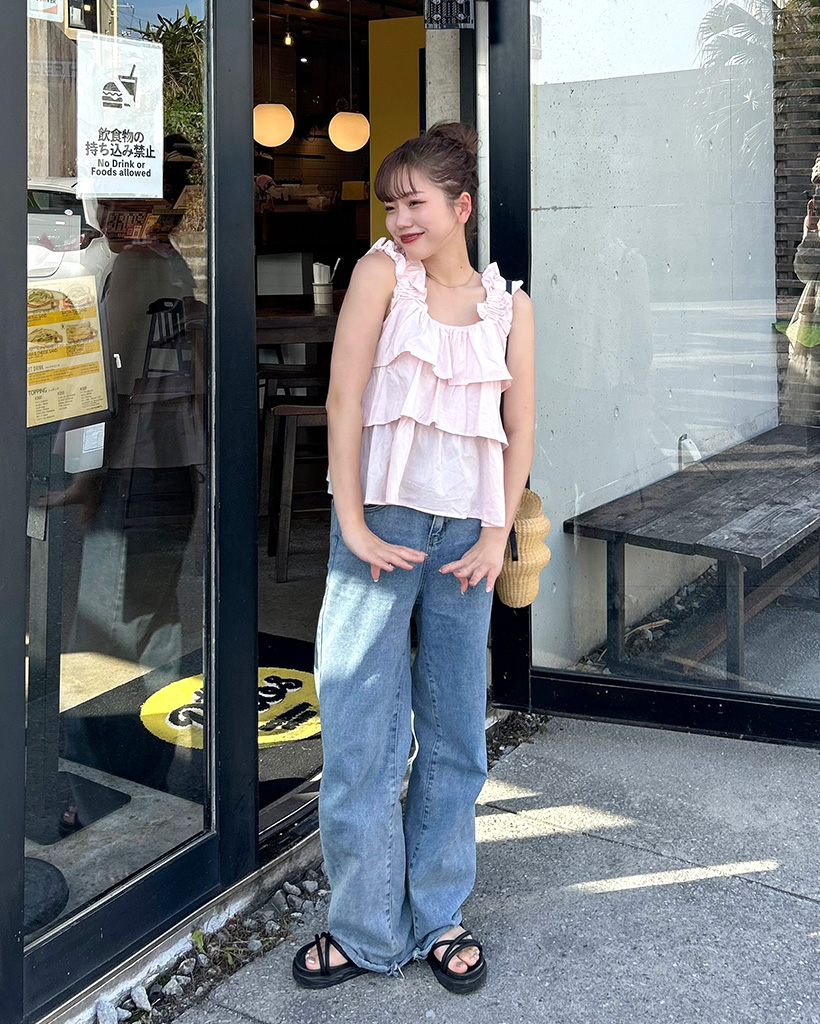 ラッフルシャーリングスリーブレスブラウス | ファッション通販