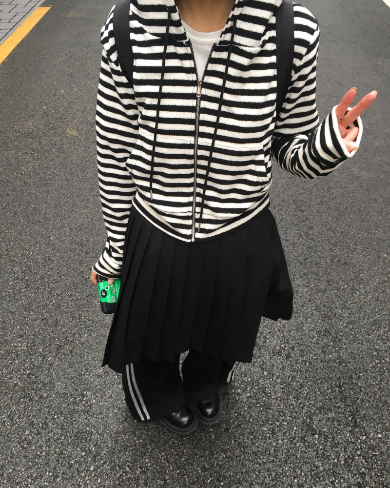 クロップドボーダーパーカー | ファッション通販サイト NUGU