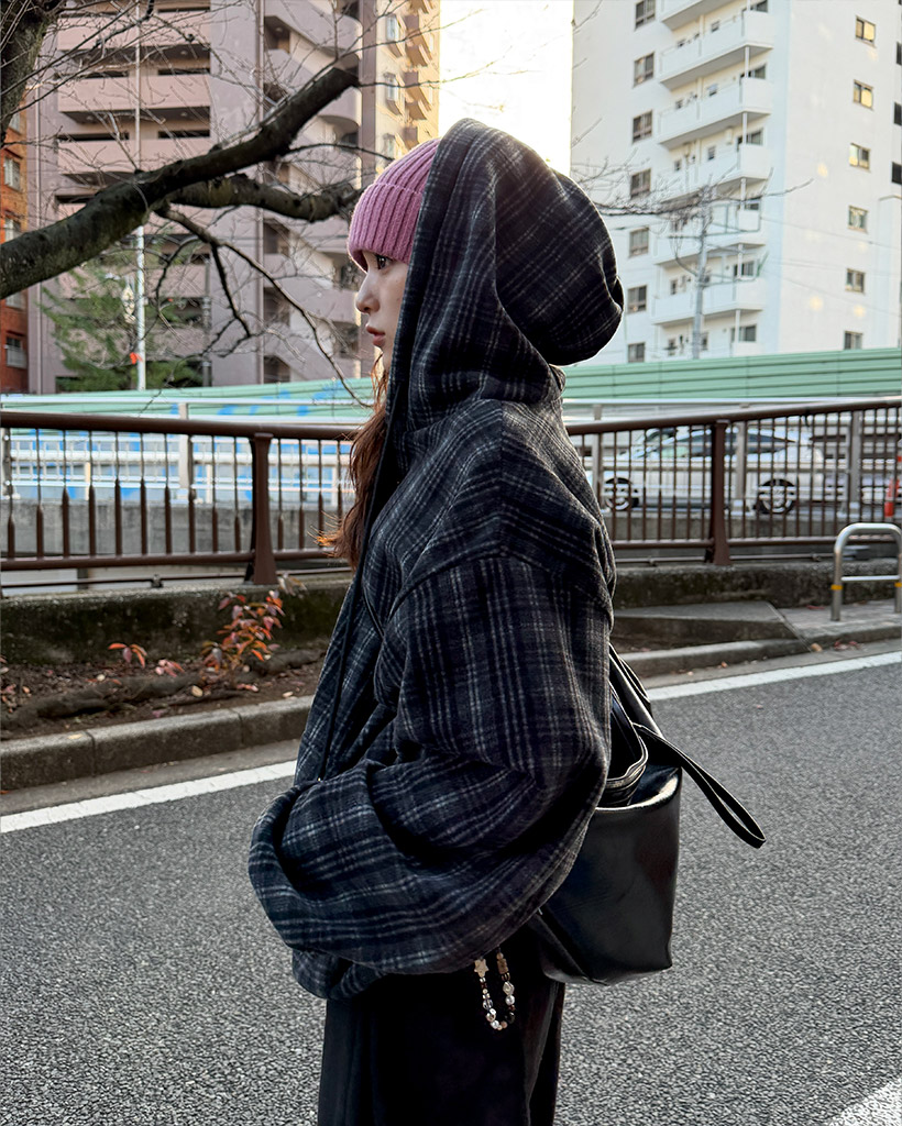 新品タグ付　NIKE ウィンドプルオーバー　ユニセックス　L NIKE（ナイキ） （メンズ）IMP LGHT ウィンドランナージャケット