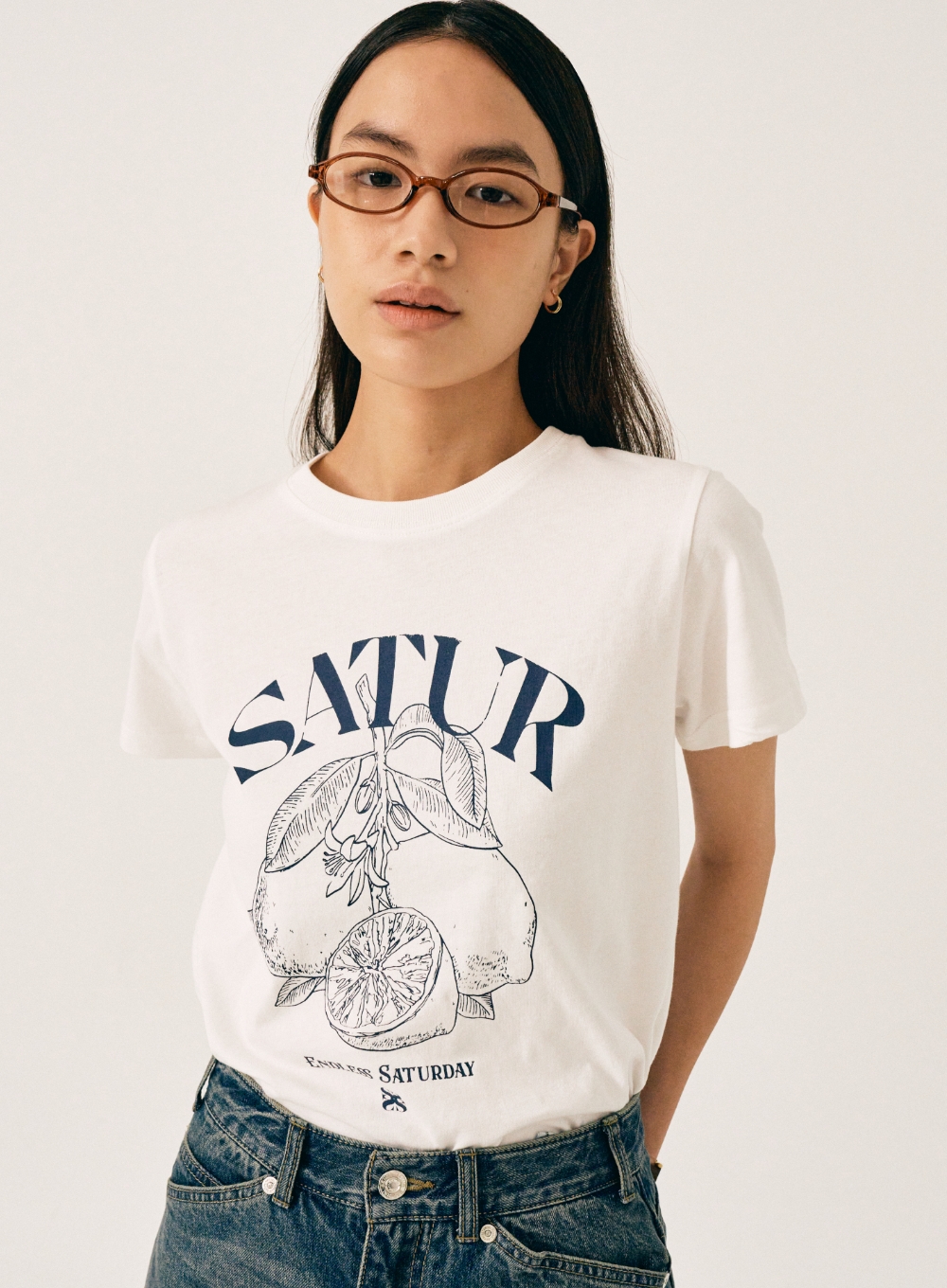 Influencer pick] (W) Capri Citron Drawing Summer Graphic T