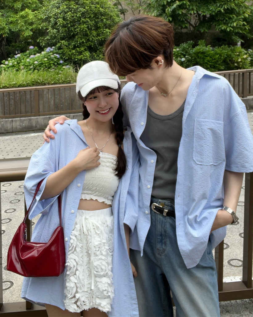 （ユニセックス）ストライプ半袖シャツ