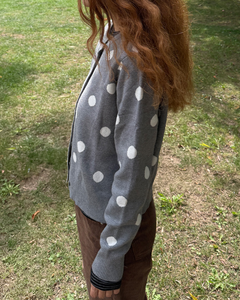 ポルカドットラウンドネックニットカーディガン | ファッション通販