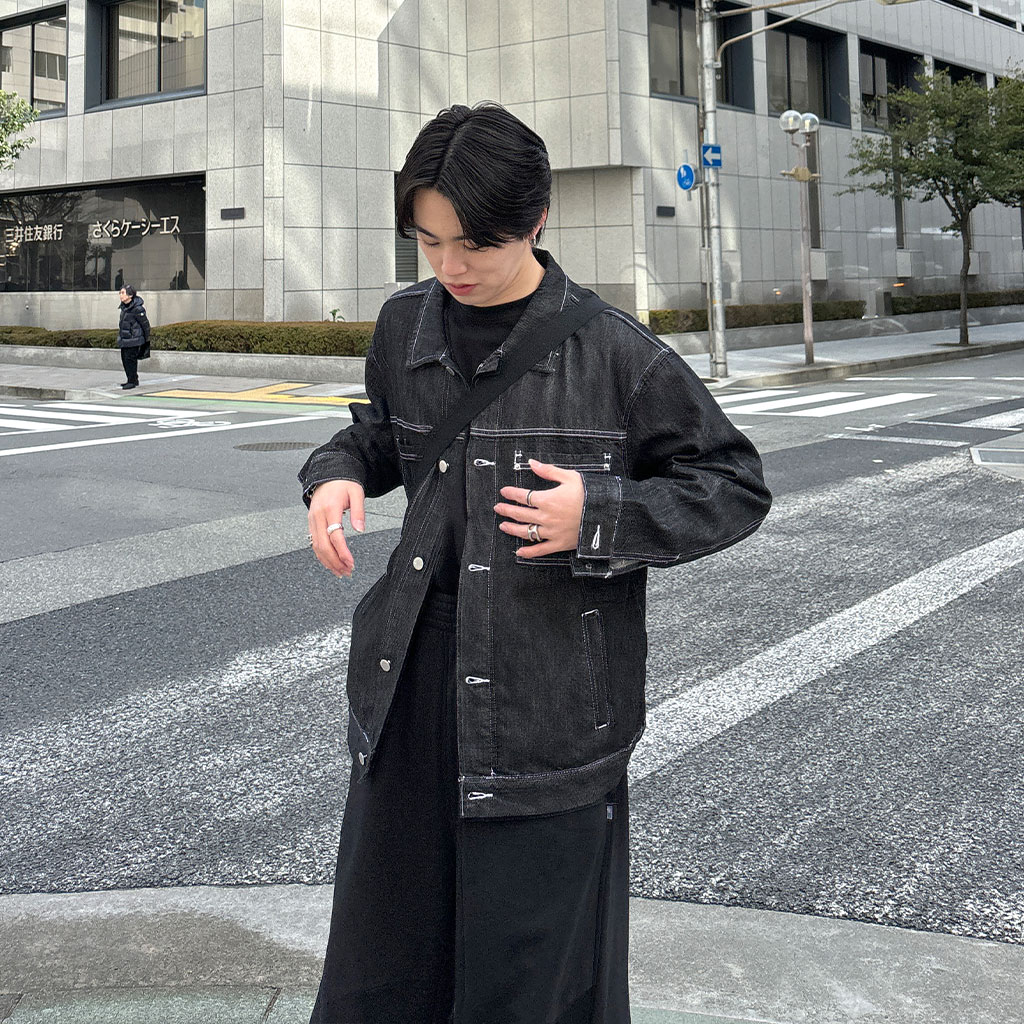 美品 MEDM デニムジャケット ユニセックス ホワイト 黒 M ユニセックス) トラックデニムジャケット | ファッション通販