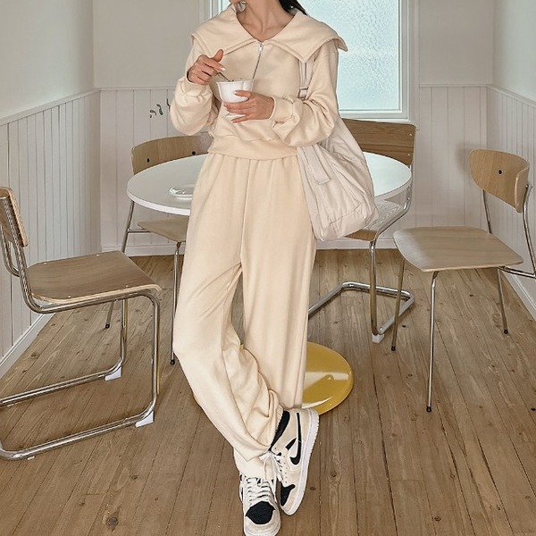 セーラーカラースウェット＆ジョガーパンツ上下セット | ファッション