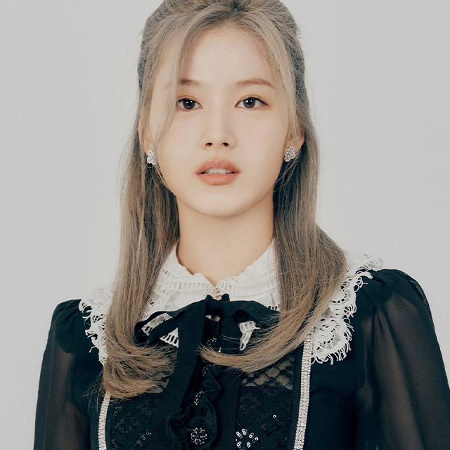 with TWICE Sana] clover pierce | ファッション通販サイト NUGU
