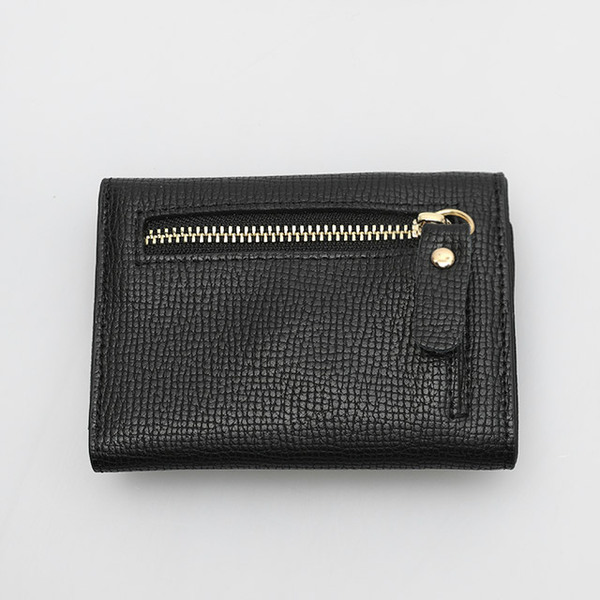 FREITAG レザー三つ折り財布 黒とベージュ FREITAG レザー三つ折り財布 黒とベージュ