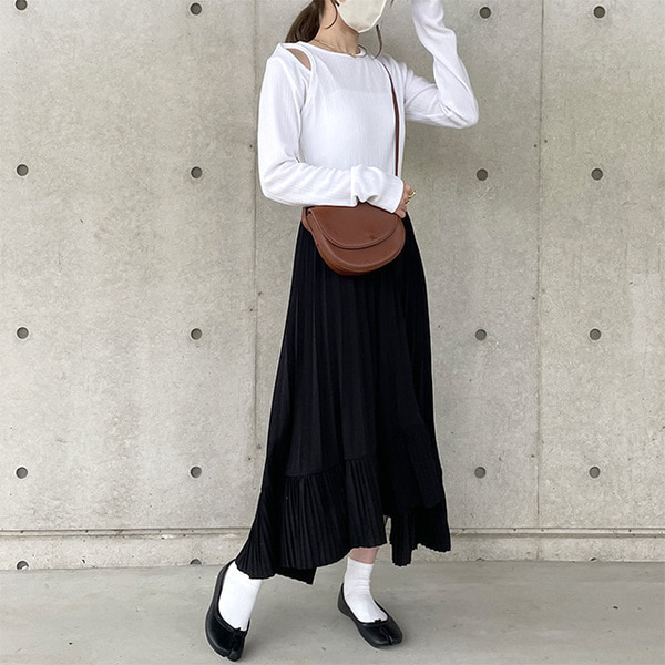 アンバランスプリーツスカート | ファッション通販サイト NUGU