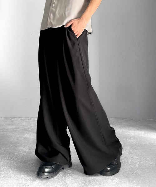 美しさはタックから。」3タックY2Kスーパーワードスラックス／Three