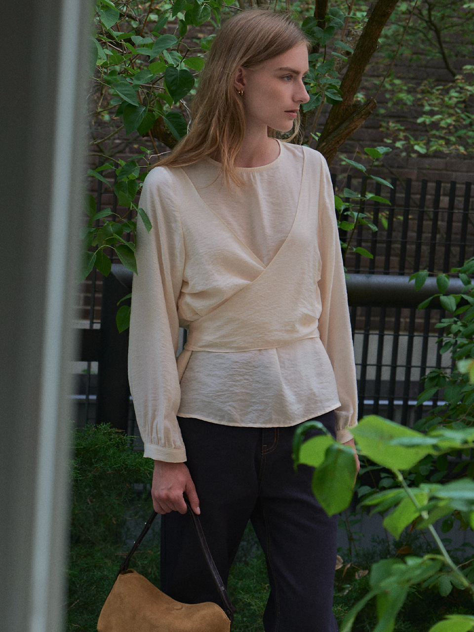 Ribbon wrap blouse TIFA02BL01_Butter