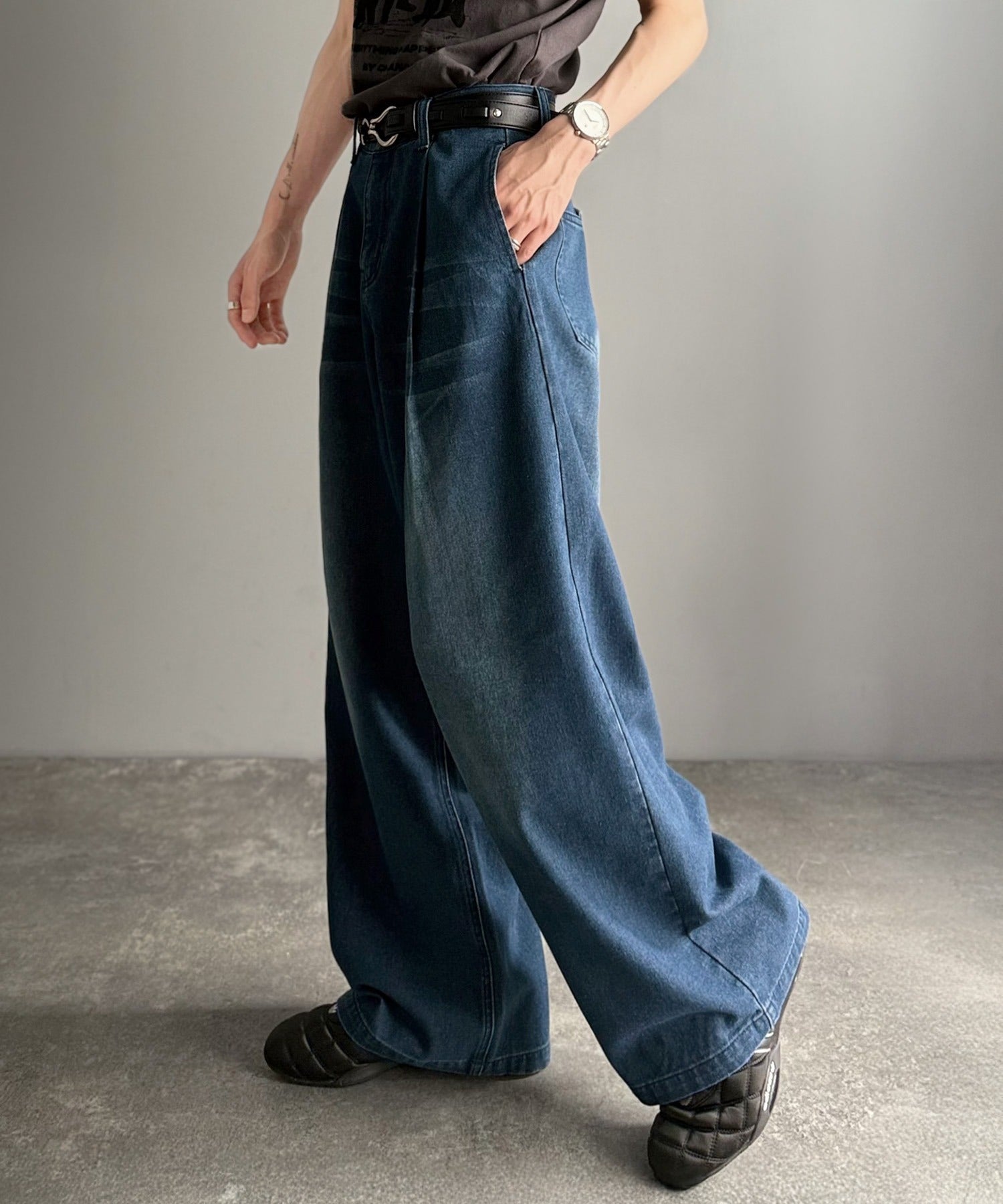 ハグオーワー⭐︎オリジナルカラーデニム HUG Ō WäRのおすすめ – SHOP BLOG