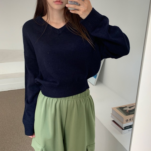 クロップドVネックニット | ファッション通販サイト NUGU