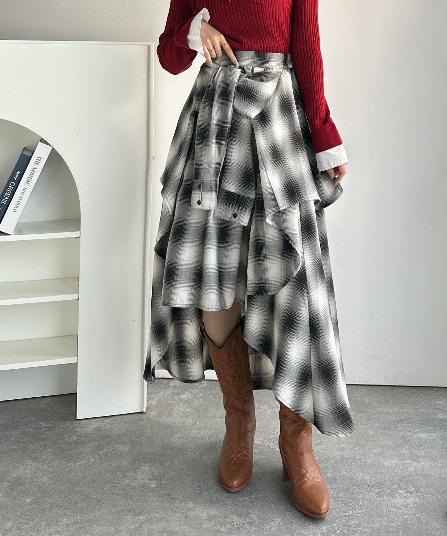 mily bilet】旬のレイヤード風スタイルが楽しめる！シャツ巻き風