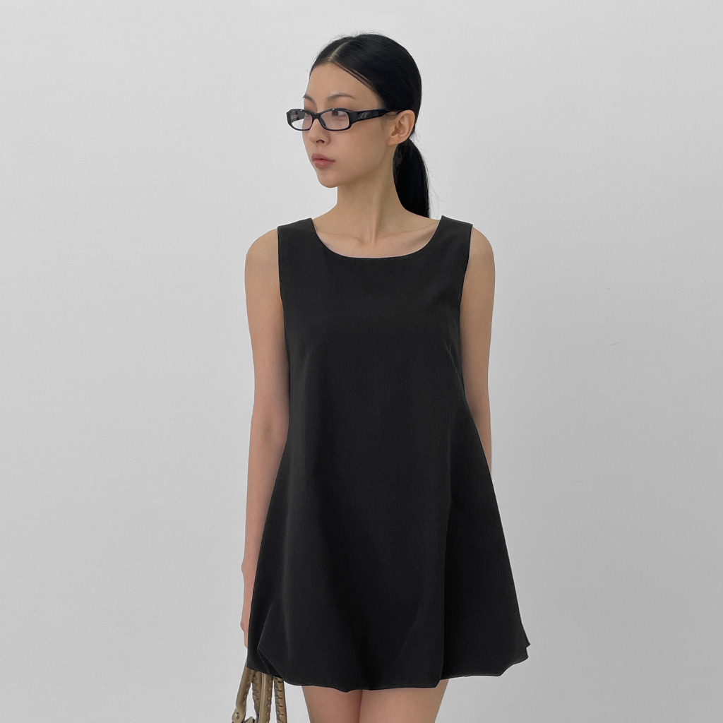 チュールバルーンチュニック(ブラック) Tulle balloon tunic (black)
