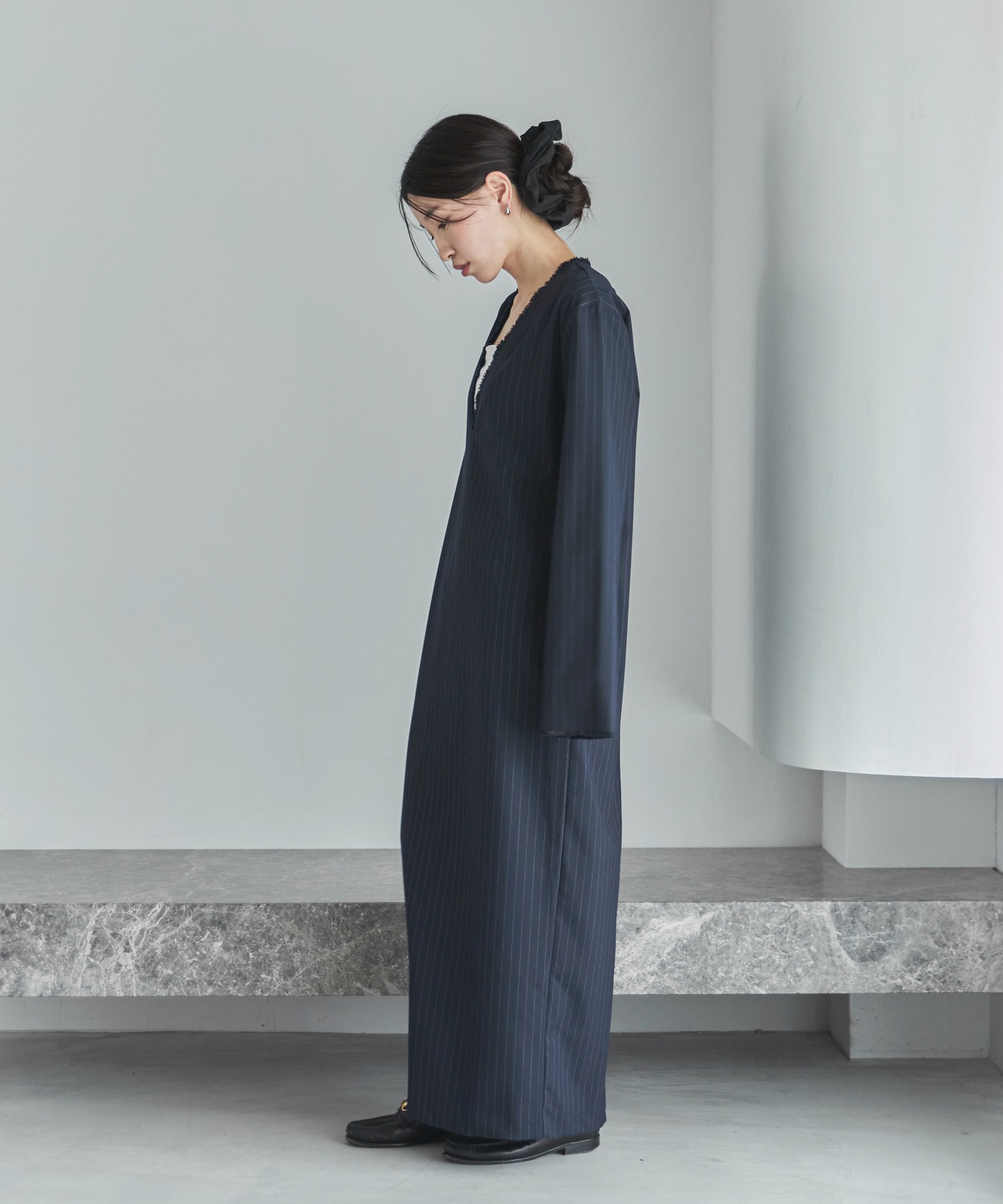 TALLサイズあり】ディープVネックペンシルロングワンピース