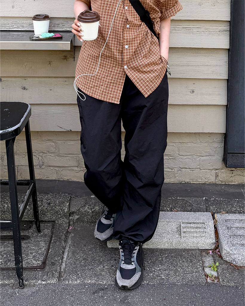 パラシュートカーゴパンツ