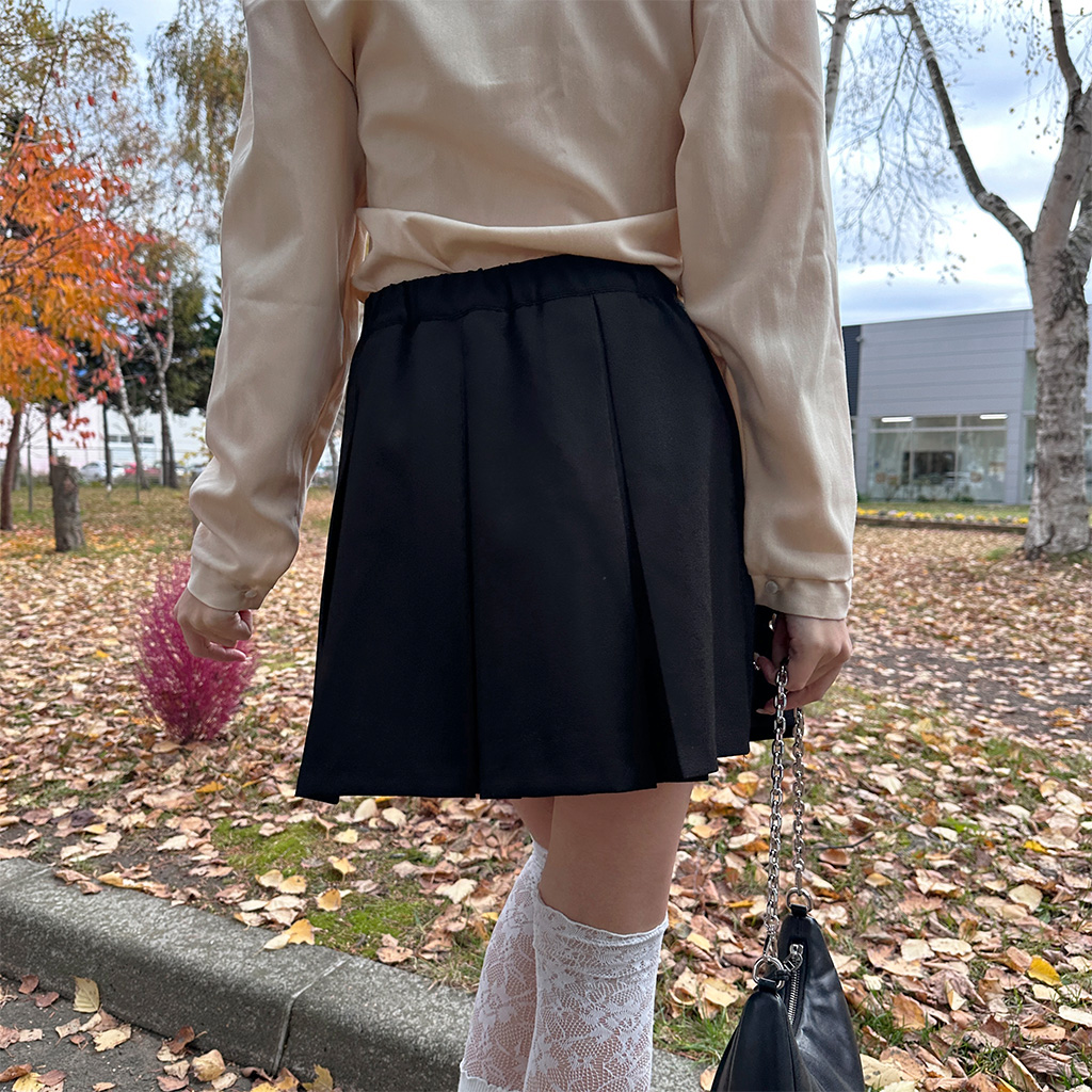関税込 国内発送 [J W ANDERSON] プリーツ サテン ミニスカート 新品】UNIQLO JW ANDERSON プリーツミニスカート - メルカリ