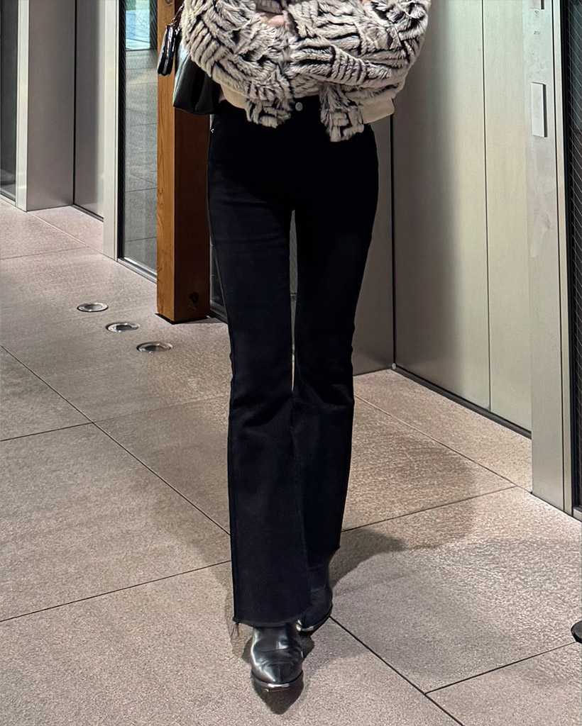 ブーツカットデニムパンツ