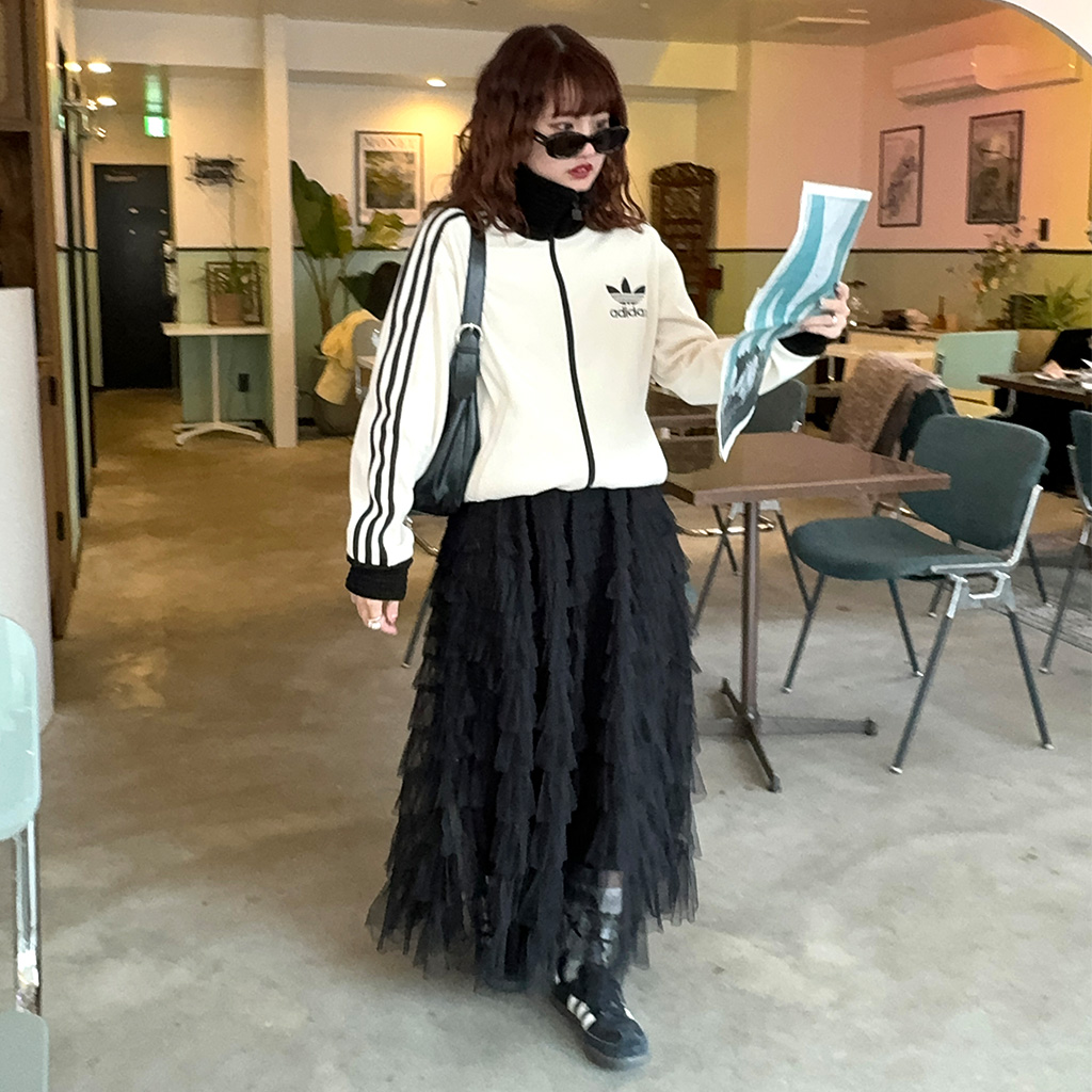 フレネ　ニット&フリル付き黒ロングスカート フリルロングスカート | ファッション通販サイト NUGU