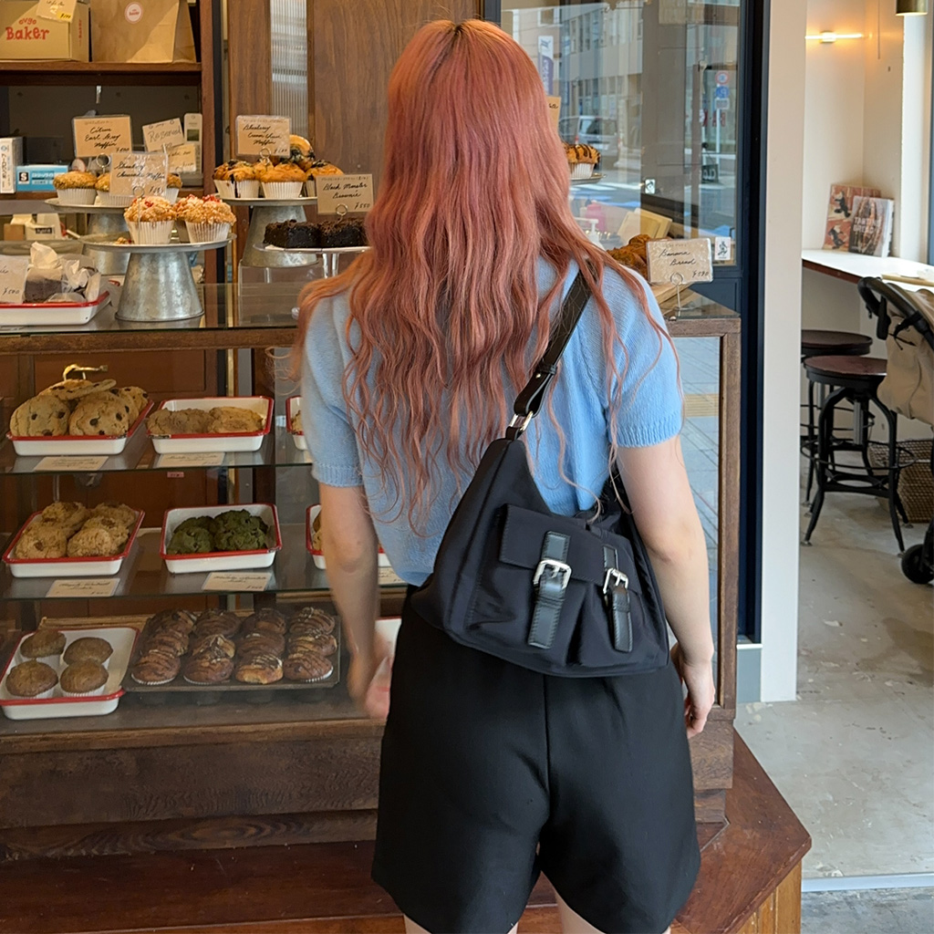 【新品タグ付き】BASERANGE LOULOU VEST / MIMOZA 2ポケットショルダーバッグ | ファッション通販サイト NUGU