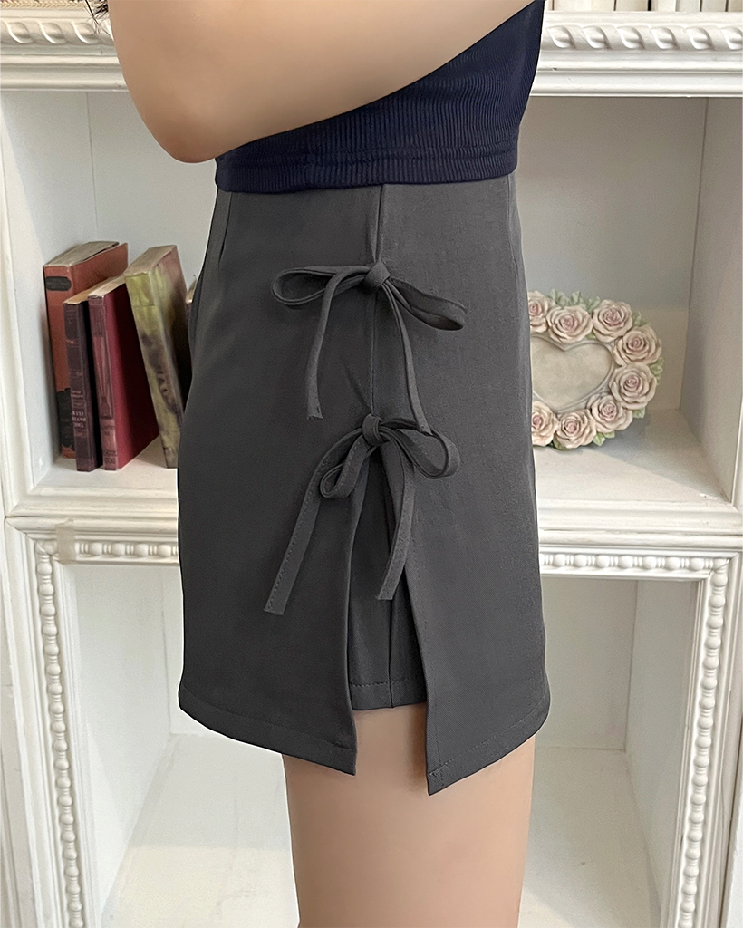 腰リボン付✭ミニスカート★お洒落で可愛いデザイン✭韓国風 バックリボンプリーツミニスカート Jasmine Grandiflorum[品番