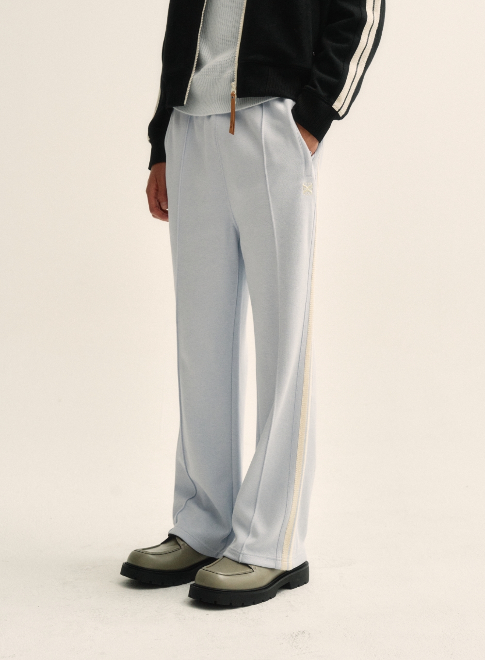 トラックパンツ・ジャージ SATUR Lawton All Day Track Pants Sky Blue SA243MTP03SB Lawton All Day Track Pants - Sky Blue | ファッション通販