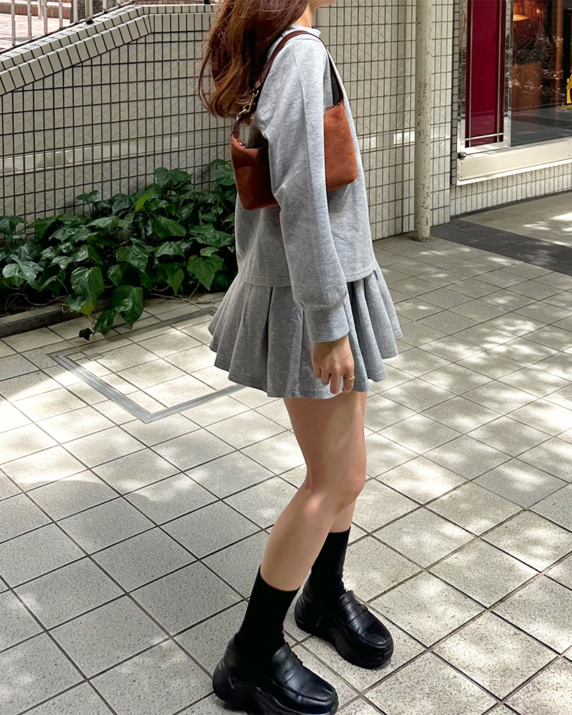 スウェットシャツ＆プリーツミニスカートセット | ファッション通販