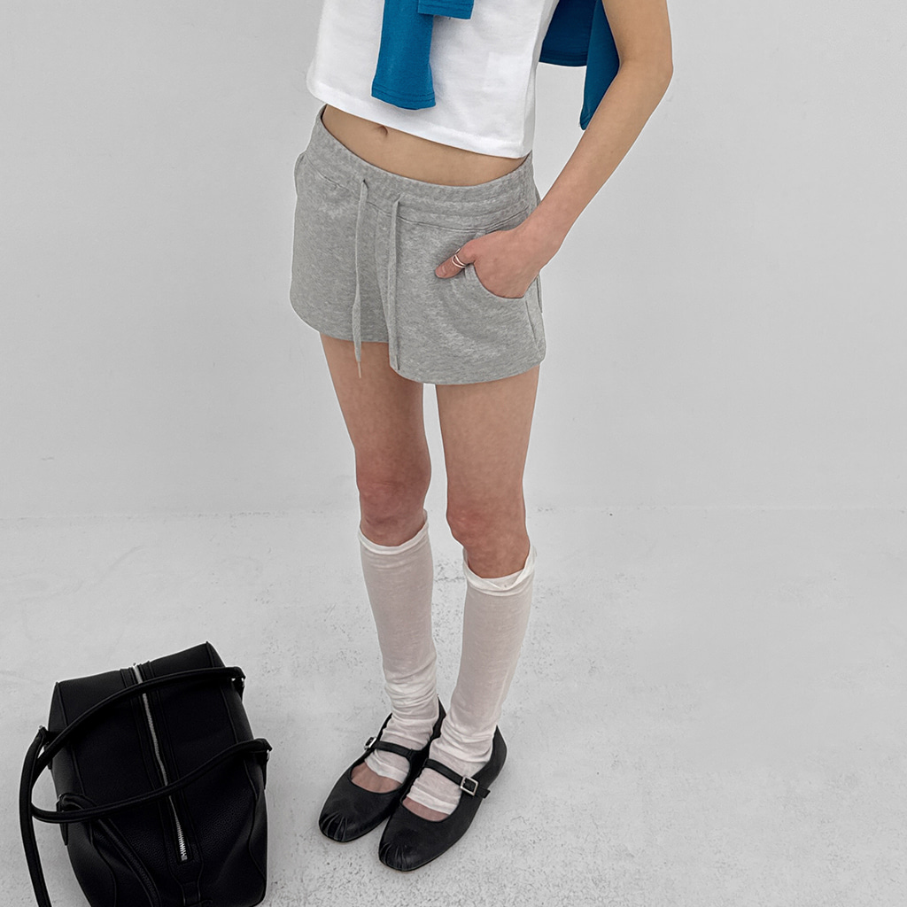 ウエストゴムショートパンツ