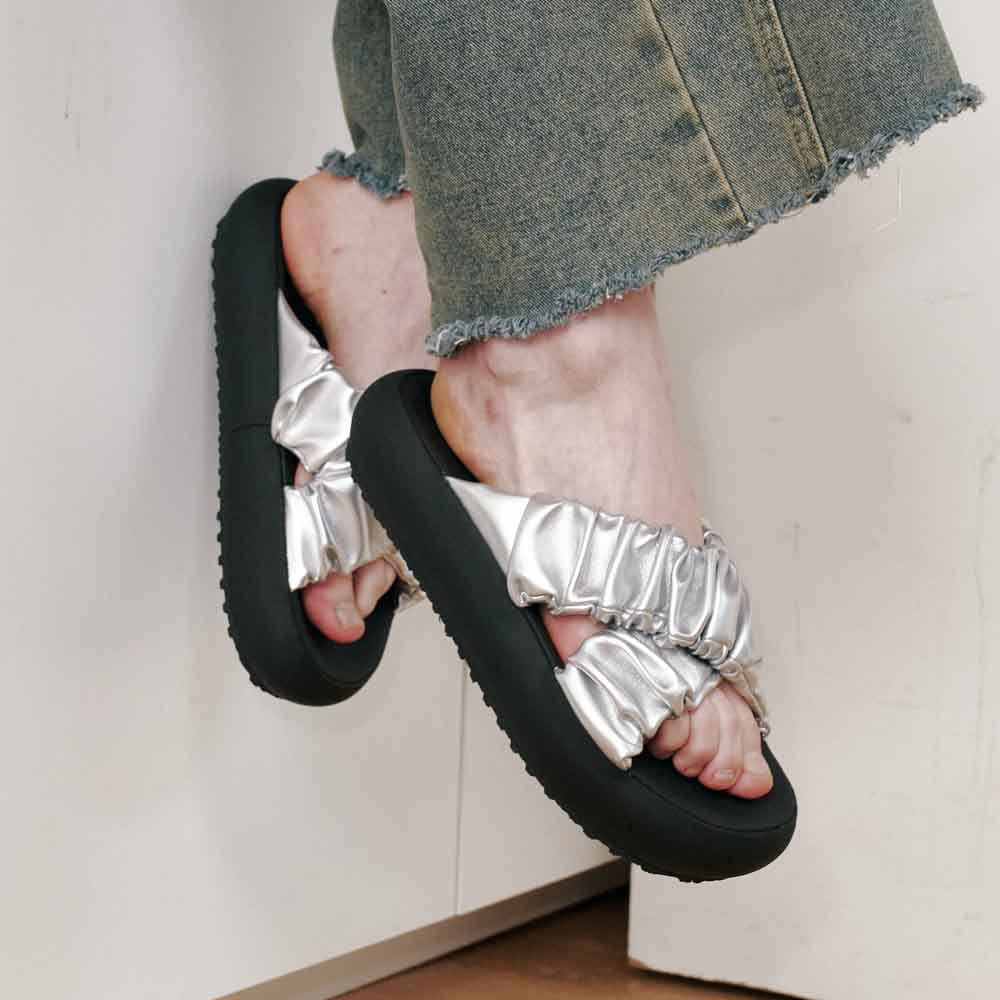 Chubi02 Strap Slipper 412523002 (4.5cm)