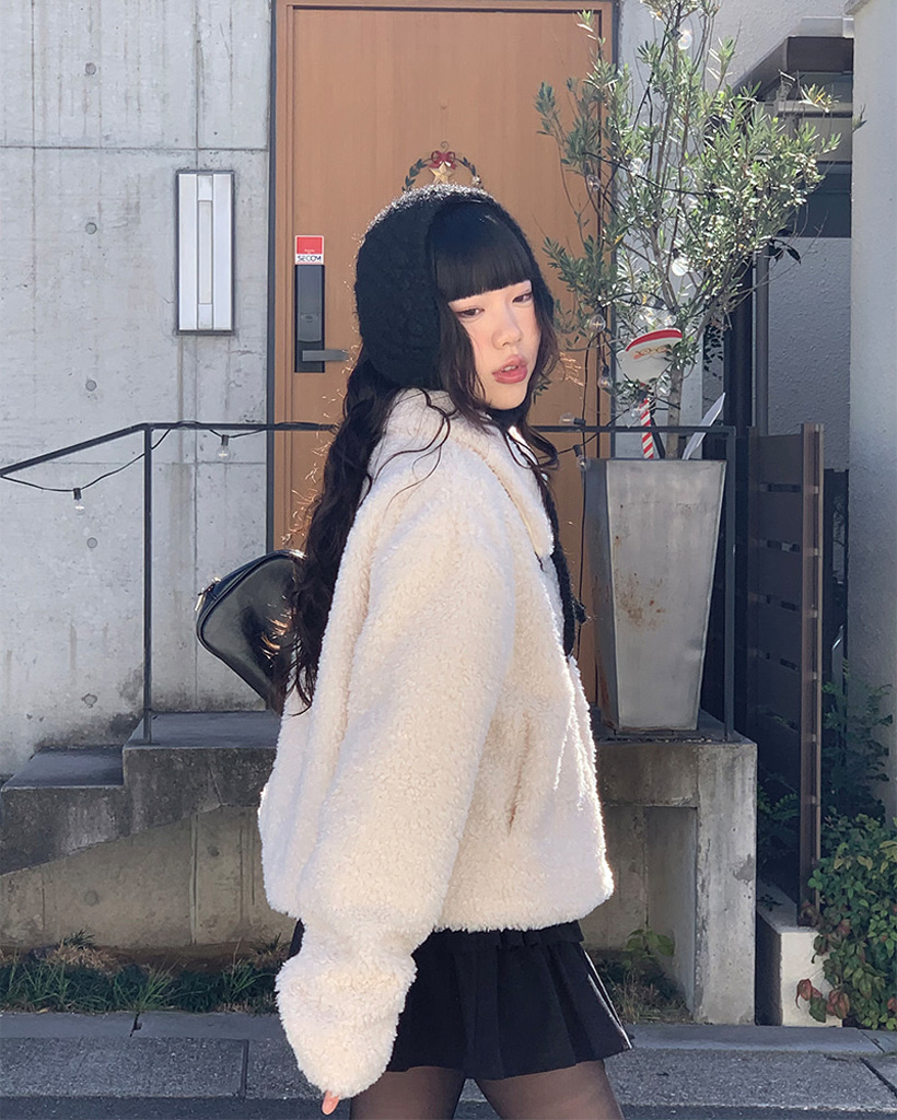 クリスマス/年末] ボアキルティングバックルショートコート (3color